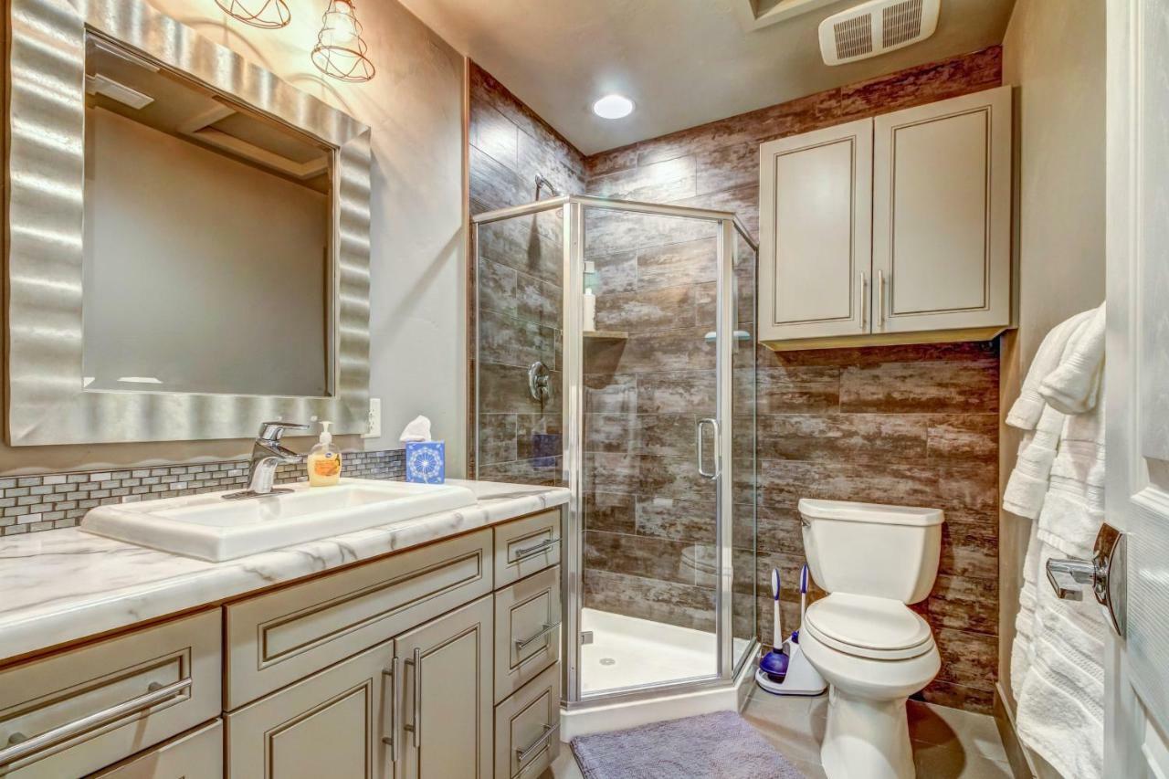 Bella Casa- Downstairs Unit Apartment Moab Bagian luar foto