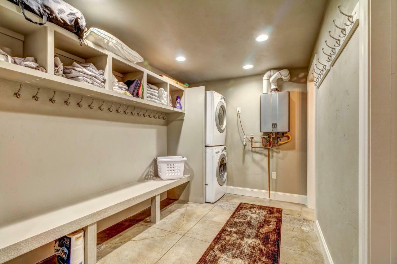 Bella Casa- Downstairs Unit Apartment Moab Bagian luar foto