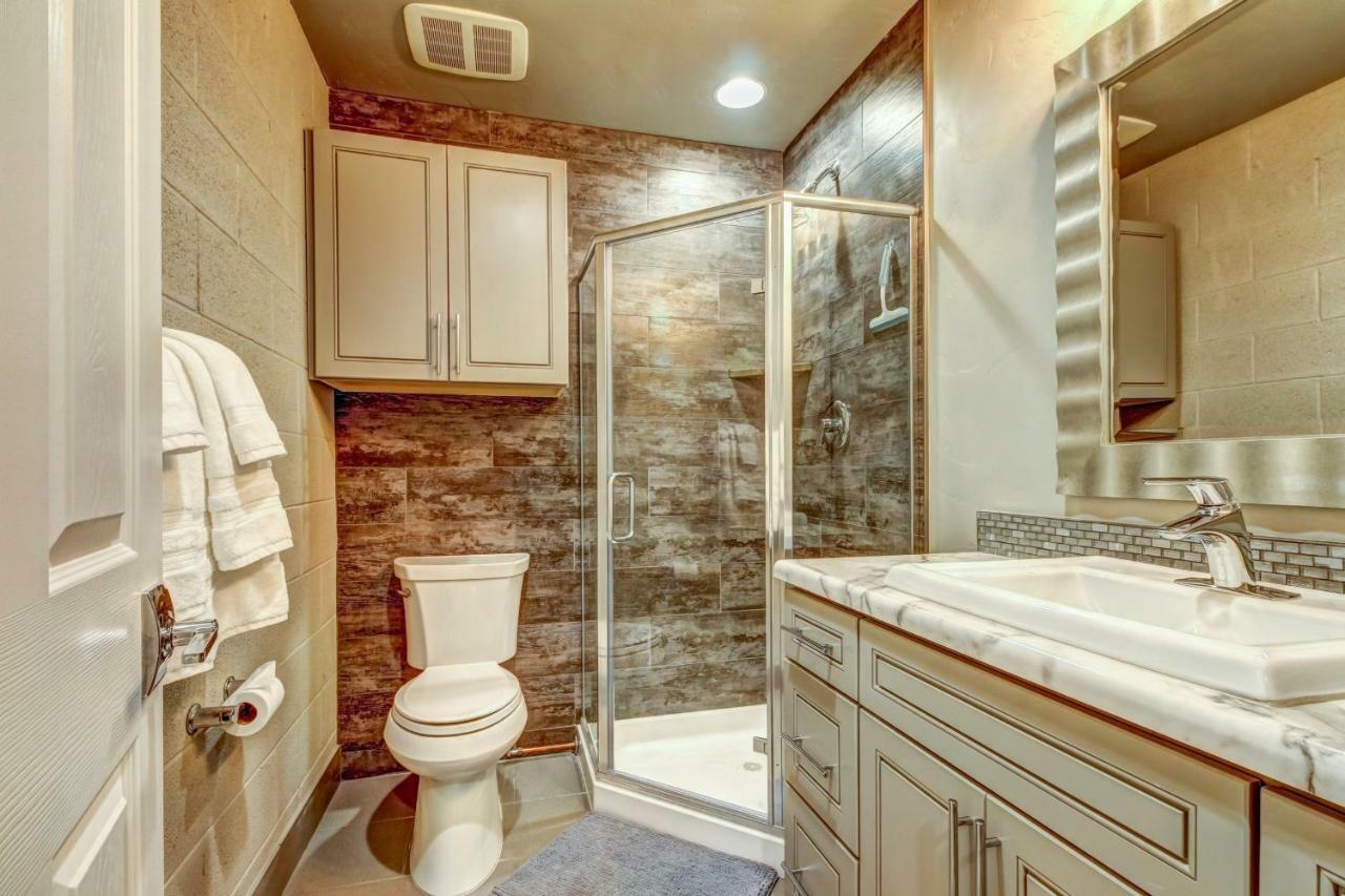 Bella Casa- Downstairs Unit Apartment Moab Bagian luar foto