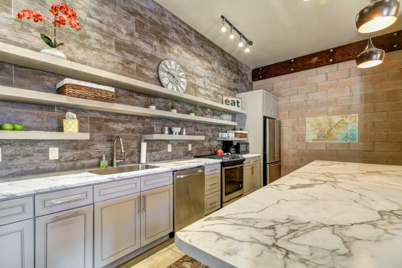 Bella Casa- Downstairs Unit Apartment Moab Bagian luar foto